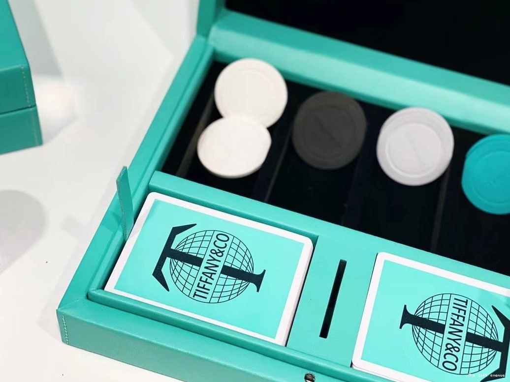 TIFFANY CO POKER SET & 0729